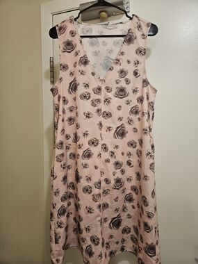Vero Moda Blush Pink Floral V-Neck Midi Dress